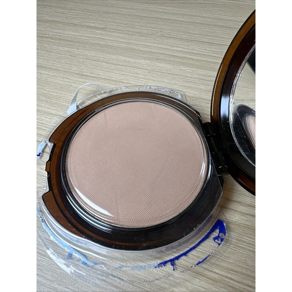 CoverGirl Clean Pressed Powder Makeup Mirror Compact Soft Honey 155 New Open